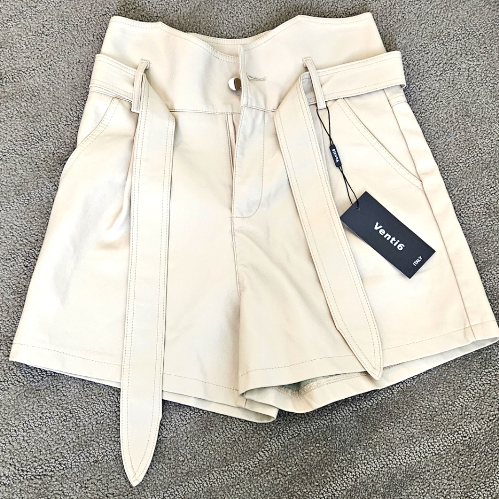 NWT Venti6 Shorts